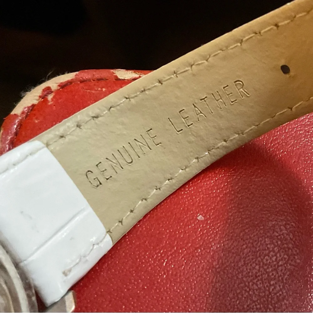 Disney:Steamboat Willie white leather band vintage wrist watch about 9” inches.
